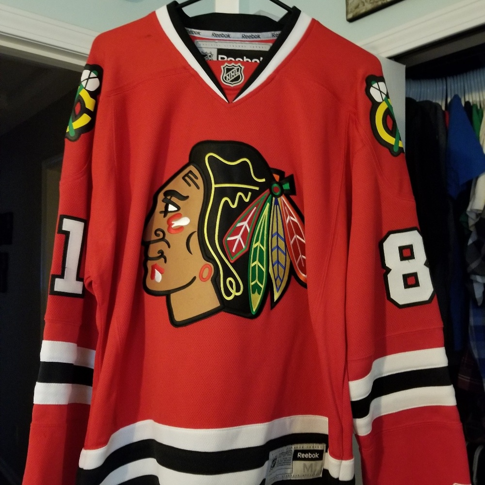 Mens M Blackhawks jersey